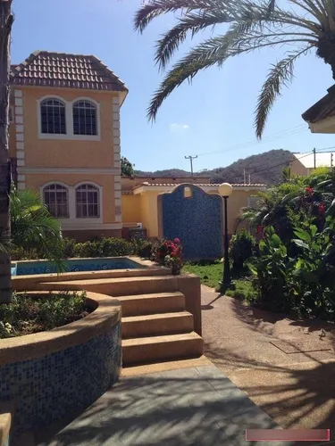 Townhouses En Venta