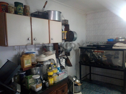 Casa A La Venta Interna De 2 Dormitorios En Santa Fe.