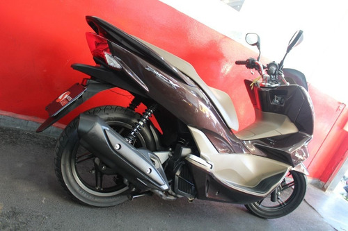 Imagem 3 de 11 de Honda Pcx 150 Dlx 2018 Marrom