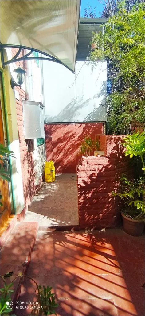 Imagen 2 de 17 de Vendo Casa Stgo 2d+1b -antu
