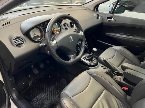 Imagen 9 de 19 de Peugeot 308 Feline 1.6 Hdi 5pts. Año 2016 C/66.000 El Mejor!