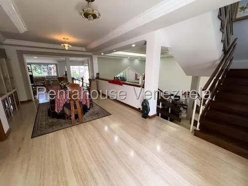 Casa En Venta. Urb. Sorocaima.