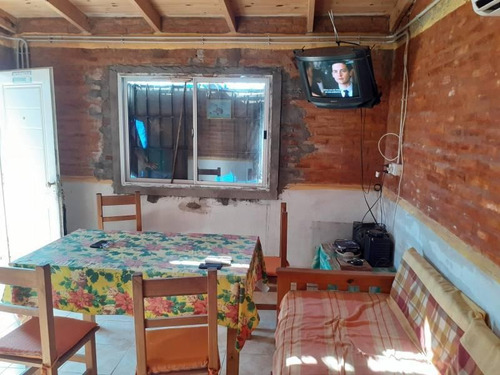 Victoria E.r - Se Alquila Casa Quinta Amoblada De Un Dormitorio.