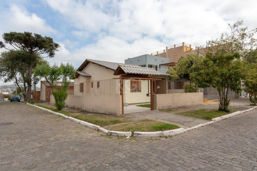 Casa Em Vila Nova Com 3 Dormitórios - Lu265313