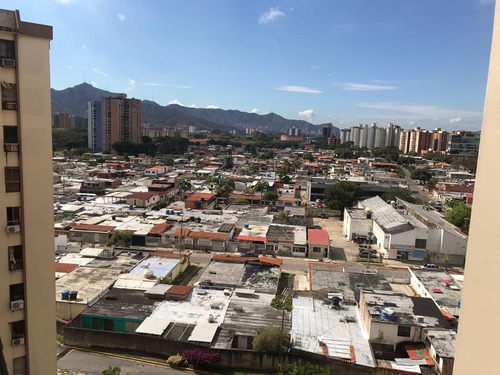 Imagen 11 de 14 de Eglée Suárez Vende Apartamento En Las Quintas (ina-080)
