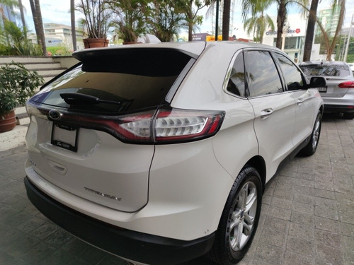 Imagen 10 de 12 de Ford Edge 2015 3.5 Titanium Credito