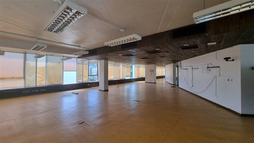 Imagen 8 de 13 de Oficina En Arriendo En Providencia