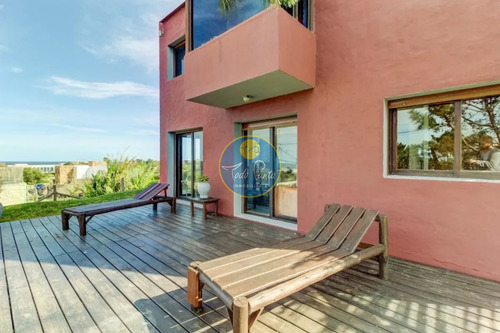 Con Toda La Vista Al Mar 4 Dormitorios 3 Baños Venta Y Alquiler Anual