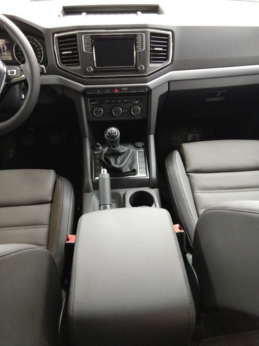 Imagen 10 de 15 de Volkswagen Amarok Highline 4x2 Manual Bi-turbo 180cv! #28