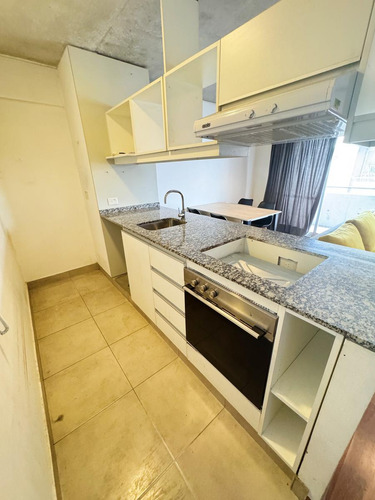 Dos Ambientes Con Cochera En Venta En San Fernando
