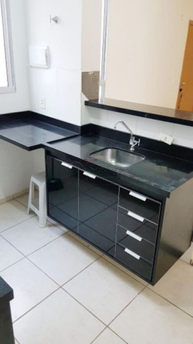 Apartamentos - Ref: L18972
