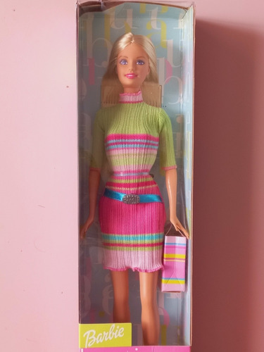 Imagem 1 de 5 de Barbie Boutique Loira Classica 2002 Antiga 80 90