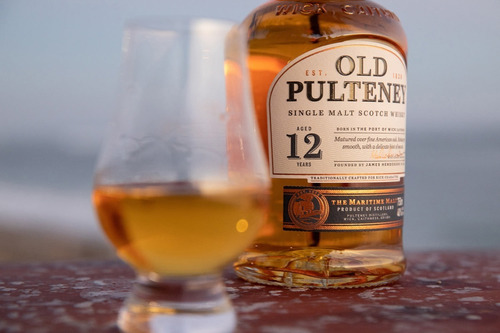Imagen 8 de 9 de Whisky Old Pulteney 12 Años Single Malt 750ml En Estuche