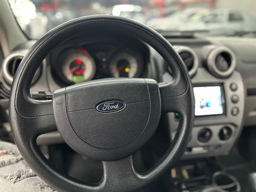 Ford Fiesta 1.6 MPI HATCH 8V