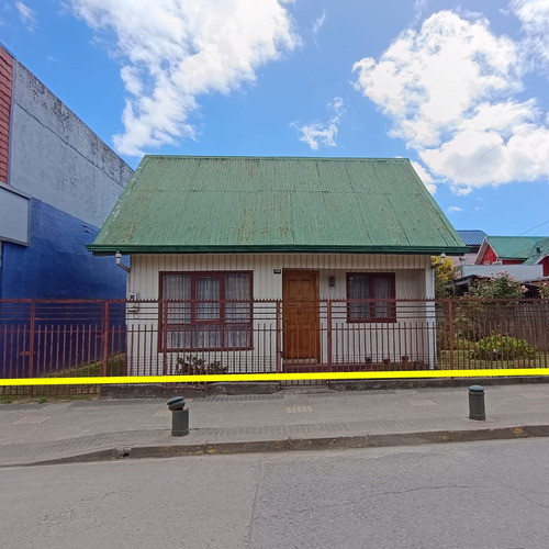 Propiedad 318 M2 Comercial Y Residencial En Castro, Chiloé
