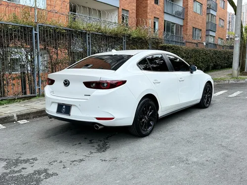 Mazda 3 2.0 Touring At Hibrido Ligero - Mhev