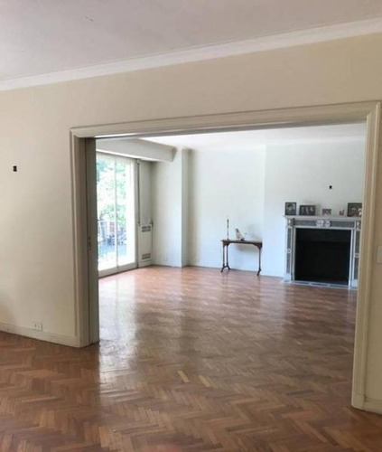 Imagen 10 de 16 de Av Alvear - Bioy Casares: En Lo Mejor De Recoleta !!! Maxima Categoría, Cochera, Piso Completo Con Excepcional Vista A Plazas