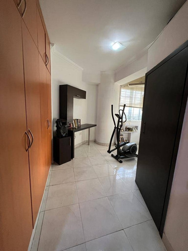 Imagen 7 de 15 de Re/max. Iris Hernandez. Vende Apartamento (100m2). La Trigaleña. Valencia. Codigo 147931 ( Solo Para Clientes )
