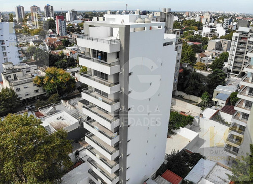 Imagen 5 de 30 de Departamento En Venta De 3 Ambientes Con Cochera En Quilmes - Pisos De Categoria