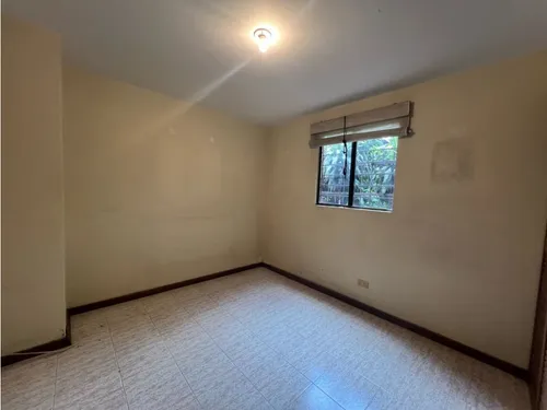 Apartamento Para Remodelar Oviedo En El Poblado Con Increible Terraza