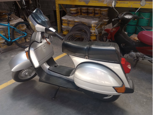 Vespa Excell 150 