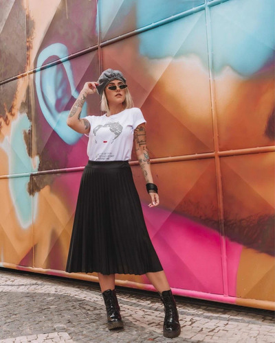 Imagem 4 de 4 de Saia Feminina Midi Plissada Crepe Tendência