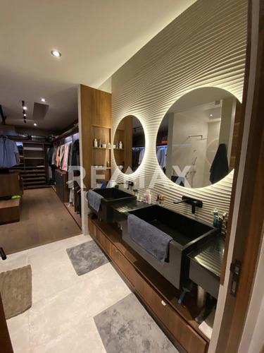 Casa En Venta En Condominio Altozano