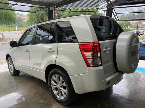Suzuki Grand Vitara 2.0 2wd 5p 2013