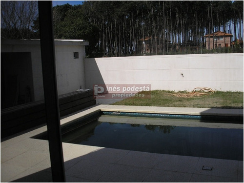 Espectacular. Como Nueva, Super Completa!!!- Ref: 37490
