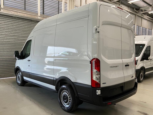 Imagen 3 de 16 de Ford Transit Furgón Medio 2023 0km