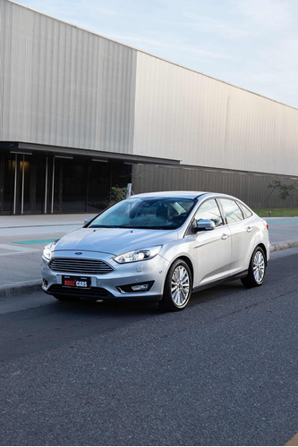 Ford Focus III 2.0 Sedan Titanium At6