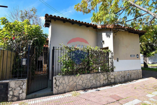 Imagen 2 de 27 de Venta Casa Banfield 3 Ambientes Con Garage
