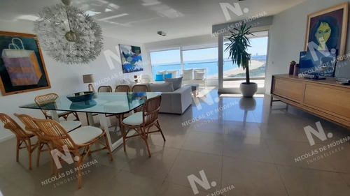 Imagen 5 de 20 de Apartamento De 3 Dormitorios En Playa Mansa, Edificio De Categoría - Punta Del Este Mansa