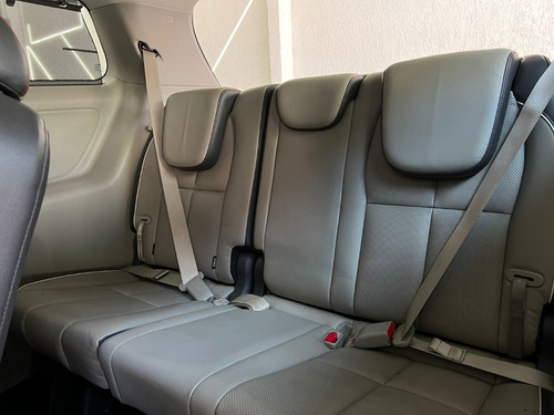 Kia Grand Carnival 3.3 Ex 5p