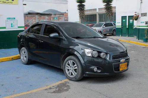 Chevrolet Sonic 1.6 Lt 4 p