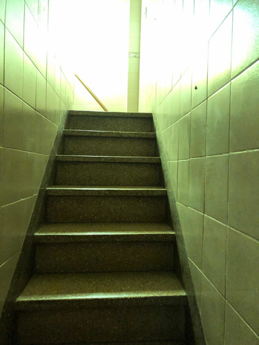 Imagen 8 de 11 de Ph Piso 100 M2 A Reciclar Escucho Oferta!!
