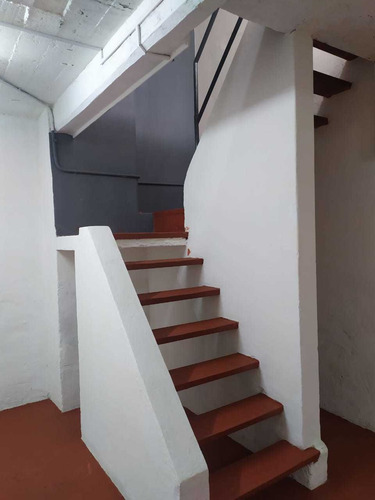 Imagen 4 de 8 de Venta Local Comercial Todo Nuevo Con Sótano