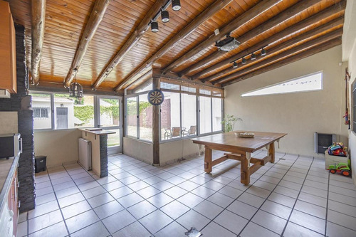Casa En Banfield