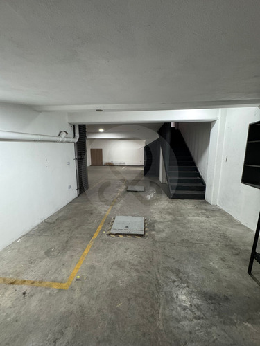 Edificio En Venta En Viveros De La Loma