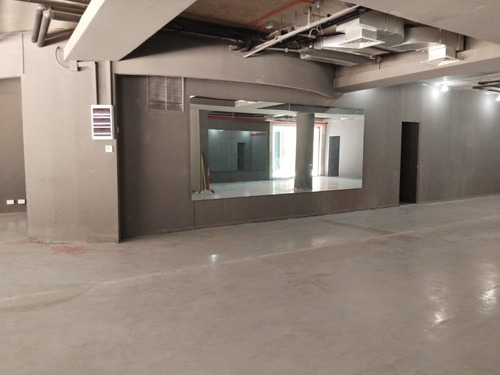 Excelente Local 421m2 En Ciudad Empresarial Diversos Usos