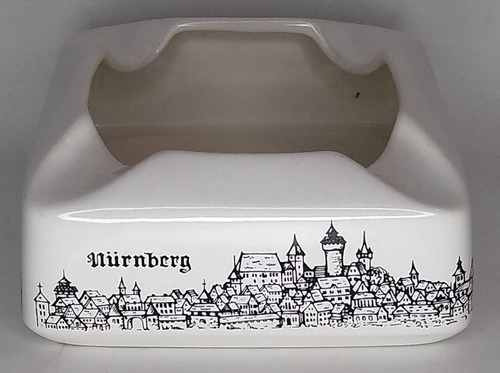 Cenicero De Porcelana Marca Goebel Germany Con Dibujos