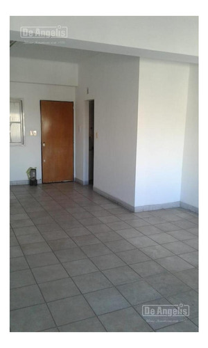 Imagen 1 de 17 de Cuatro Oficinas - Moron - Al Frente