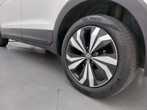 Volkswagen T-Cross 1.4 250 TSI TOTAL FLEX HIGHLINE AUTOMÁTICO