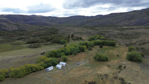 Campo En Rio Pico
