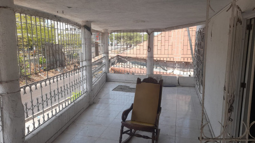 Casa-local En Arriendo En Cartagena Boston. Cod 112073