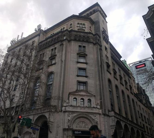 Reconquista 40 Edificio En Block En Alquiler