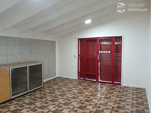 Casa Y Local En Arriendo De . En Talcahuano