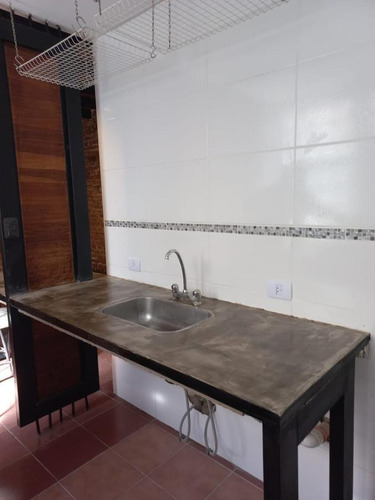 Imagen 17 de 23 de Ph 3 Ambientes Tipo Loft Apto Profesional, 2 Dormitorios, Toilette Y Baño, Pequeña Terraza Escalonada, Patio.