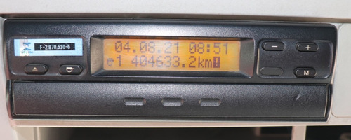 Imagem 12 de 12 de Iveco Cursor 330 Ano 2010 6x2 Com 400mil Km