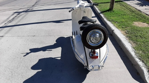 Imagen 2 de 5 de Vespa 150